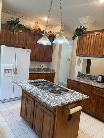 5730 Champion Court, Arlington, TX 76017