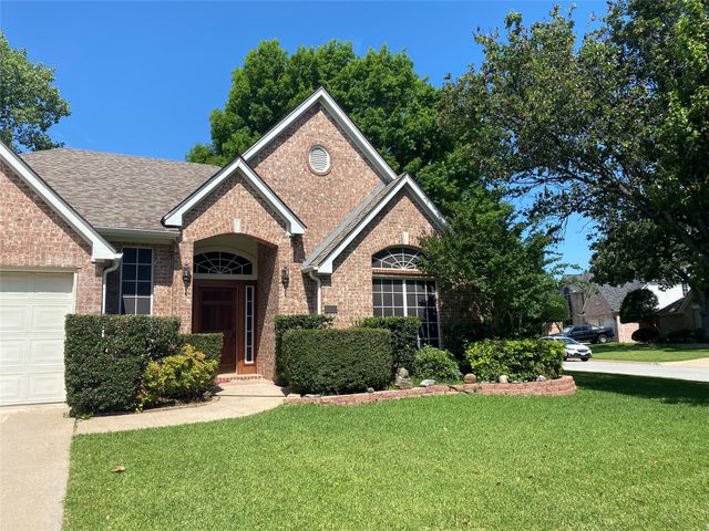 5730 Champion Court, Arlington, TX 76017
