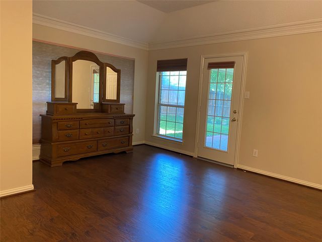 5730 Champion Court, Arlington, TX 76017