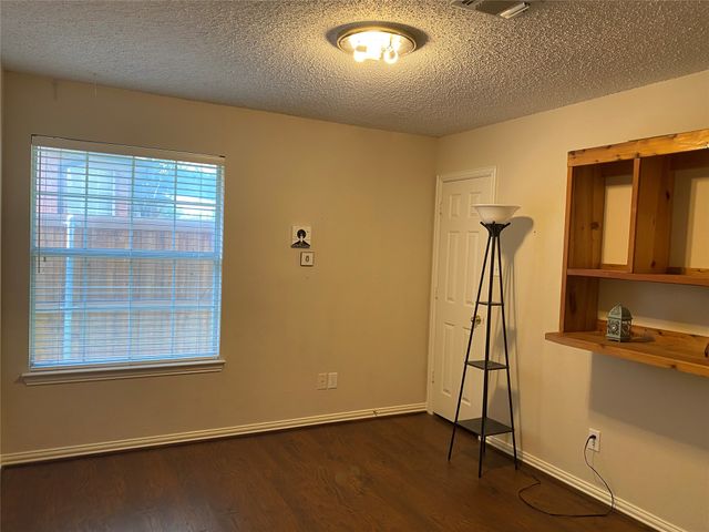 5730 Champion Court, Arlington, TX 76017