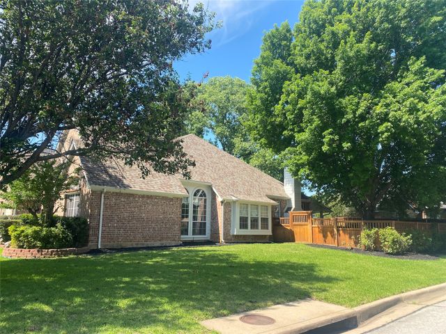 5730 Champion Court, Arlington, TX 76017