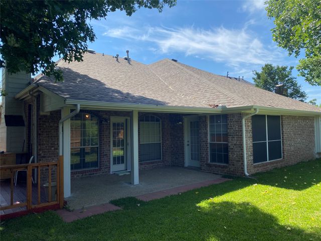 5730 Champion Court, Arlington, TX 76017