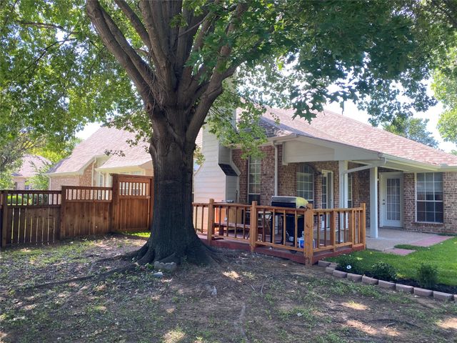 5730 Champion Court, Arlington, TX 76017