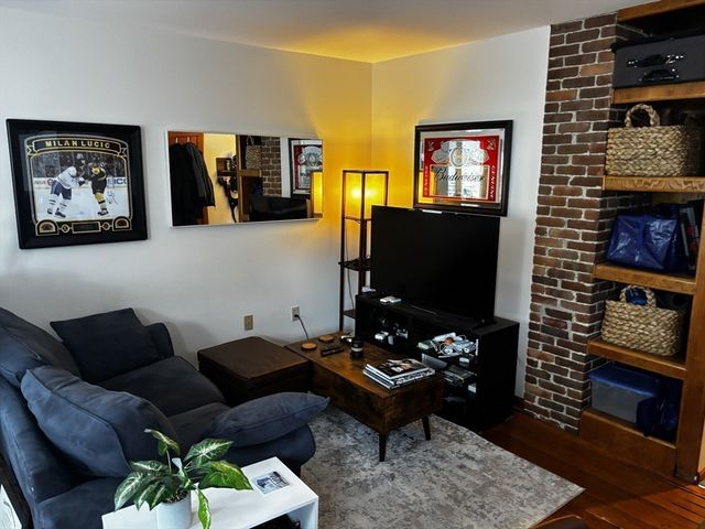 182 H Street 2, Boston, MA 02127