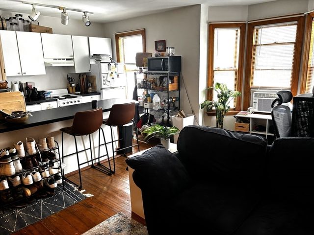 182 H Street 2, Boston, MA 02127