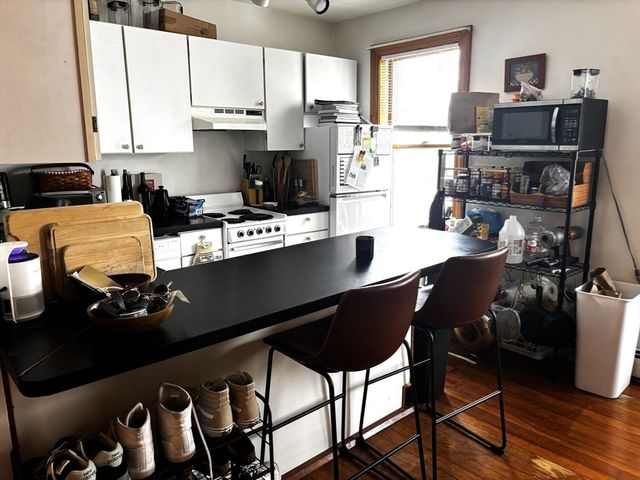 182 H Street 2, Boston, MA 02127