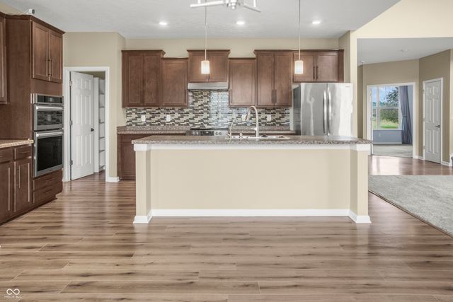 9018 E Gayle Drive, Morgantown, IN 46160