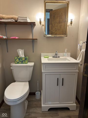 2622 Forest Drive, Columbus, IN 47201