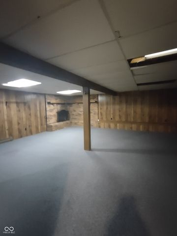 2622 Forest Drive, Columbus, IN 47201