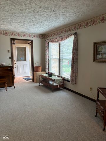 2622 Forest Drive, Columbus, IN 47201