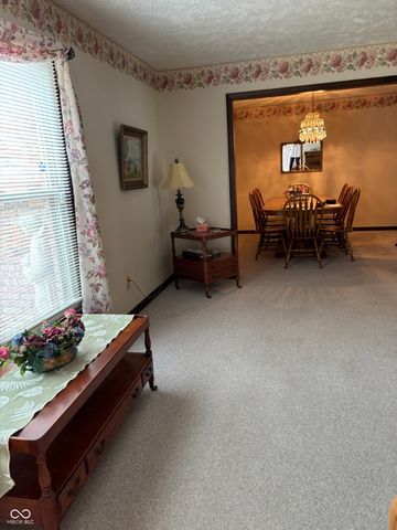 2622 Forest Drive, Columbus, IN 47201