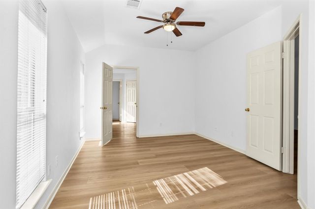 7 Amber Fire Place, The Woodlands, TX 77381