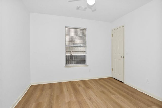 7 Amber Fire Place, The Woodlands, TX 77381