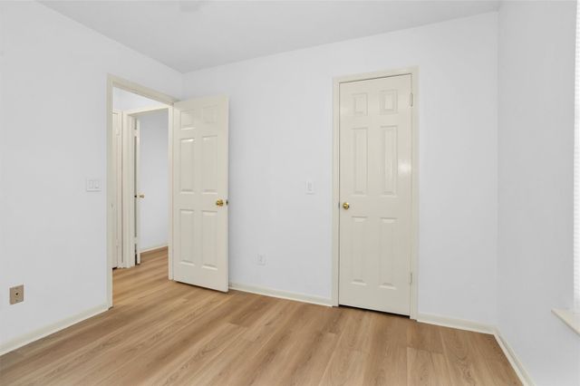 7 Amber Fire Place, The Woodlands, TX 77381