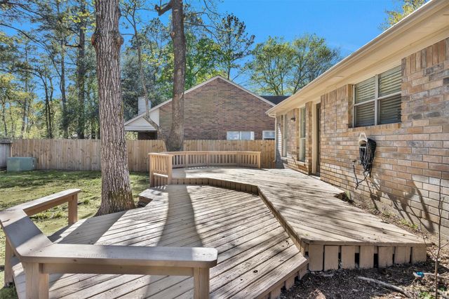 7 Amber Fire Place, The Woodlands, TX 77381