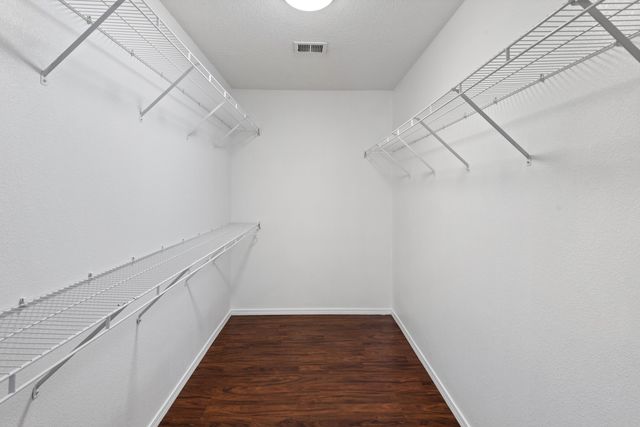 8915 Lochside Lane NE, Albuquerque, NM 87113