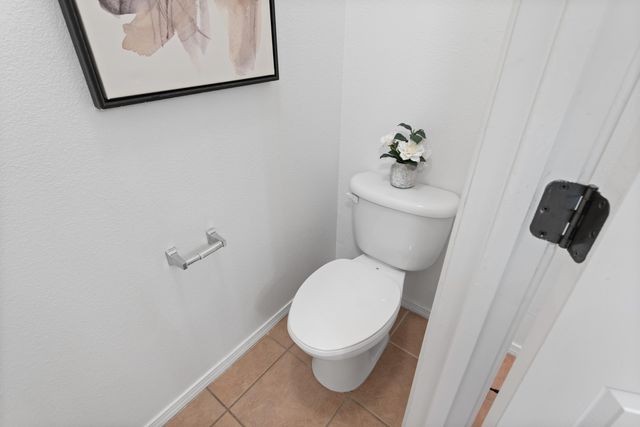 8915 Lochside Lane NE, Albuquerque, NM 87113