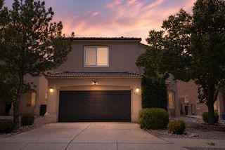 8915 Lochside Lane NE, Albuquerque, NM 87113
