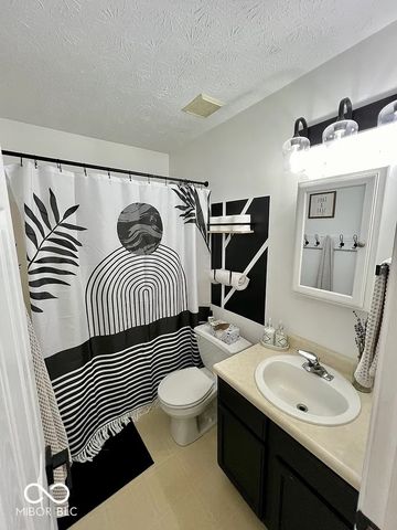 620 Cembra Drive, Greenwood, IN 46143