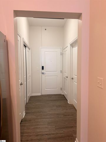 100 E Washington Street Unit 23, Greenville, SC 29601