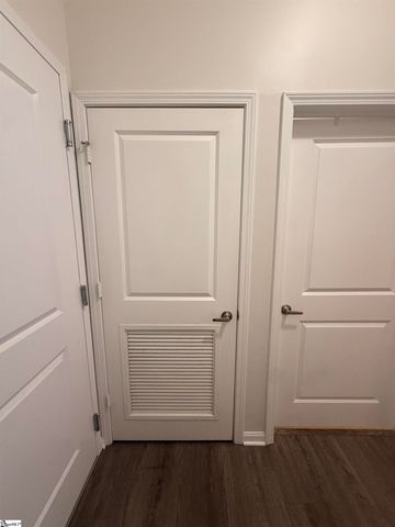 100 E Washington Street Unit 23, Greenville, SC 29601