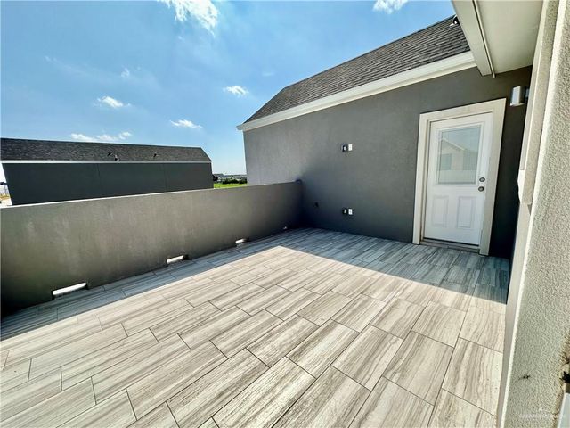 701 W Seminole Avenue, Pharr, TX 78577