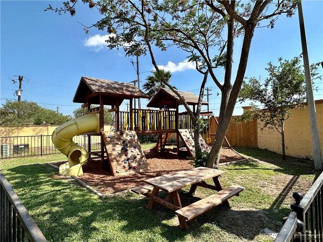 701 W Seminole Avenue, Pharr, TX 78577