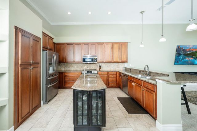 5429 BURNT HICKORY DRIVE, Valrico, FL 33596