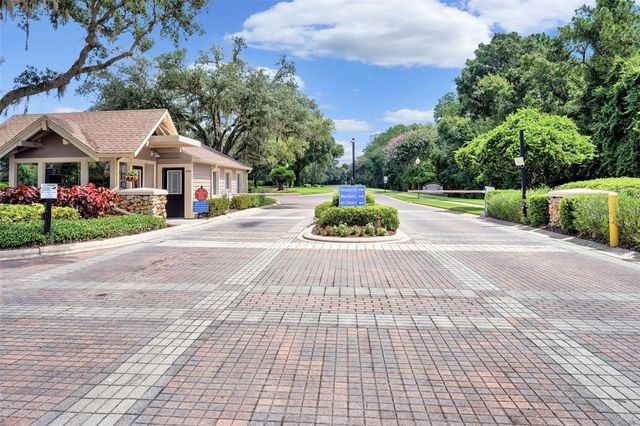 5429 BURNT HICKORY DRIVE, Valrico, FL 33596