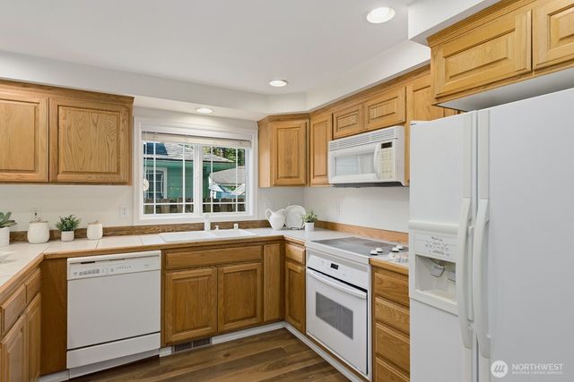 15732 Interlake Avenue N, Shoreline, WA 98133