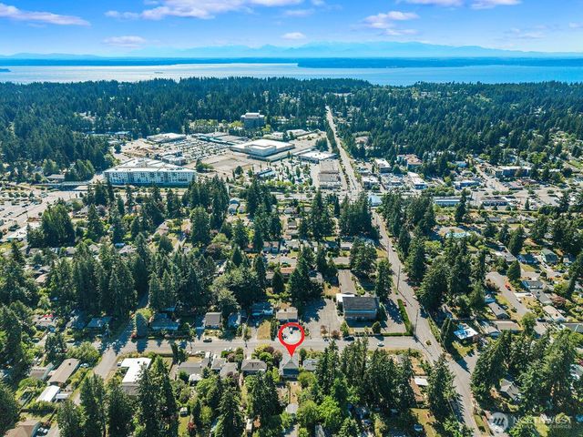 15732 Interlake Avenue N, Shoreline, WA 98133