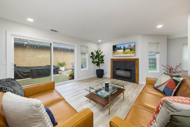 3081 Sea Gull Ln, Stockton, CA 95219