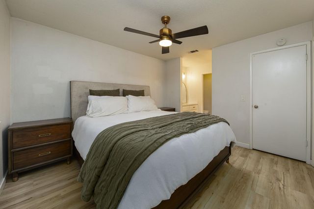 3081 Sea Gull Ln, Stockton, CA 95219