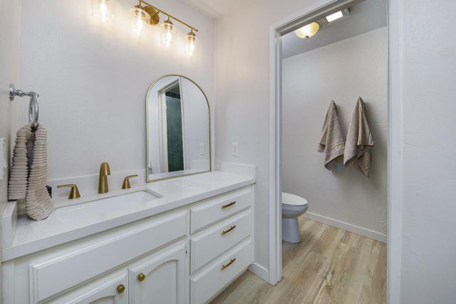 3081 Sea Gull Ln, Stockton, CA 95219