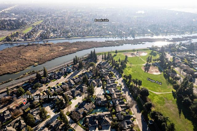3081 Sea Gull Ln, Stockton, CA 95219