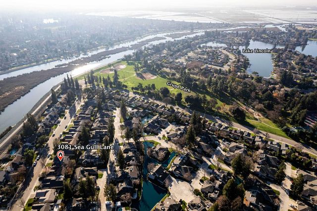 3081 Sea Gull Ln, Stockton, CA 95219
