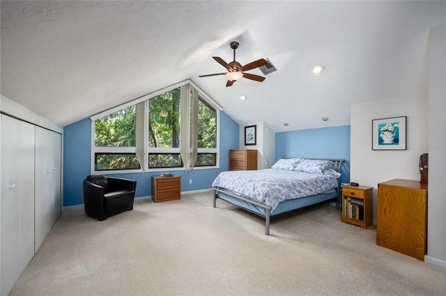 3007 SW 4TH COURT, Gainesville, FL 32601