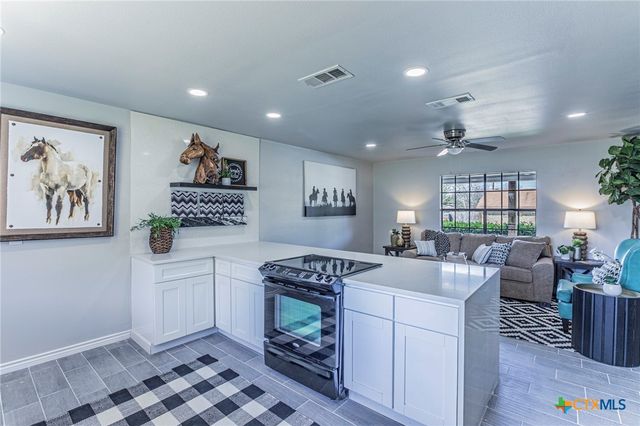 701 Steven Street, Troy, TX 76579