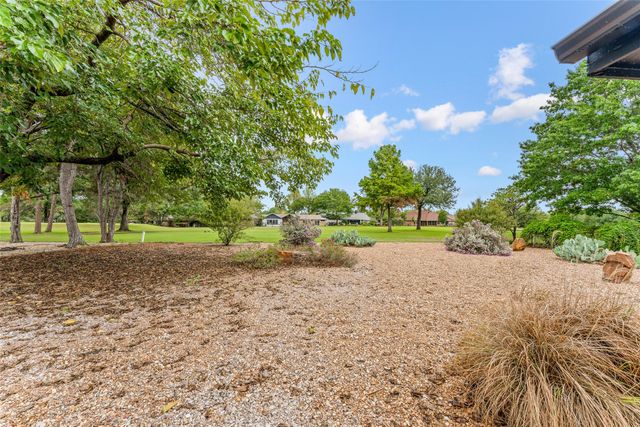 4000 Fairway Drive, Granbury, TX 76049