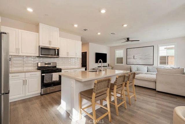 4089 Summer Way, Corona, CA 92883