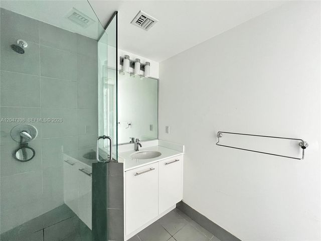 92 SW 3rd St 3310, Miami, FL 33130