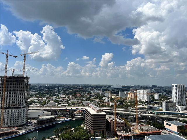92 SW 3rd St 3310, Miami, FL 33130