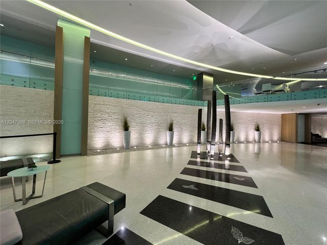 92 SW 3rd St 3310, Miami, FL 33130