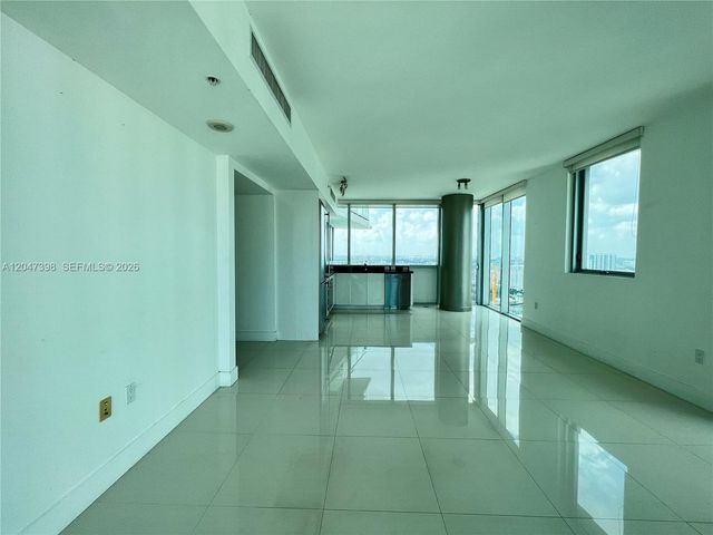 92 SW 3rd St 3310, Miami, FL 33130