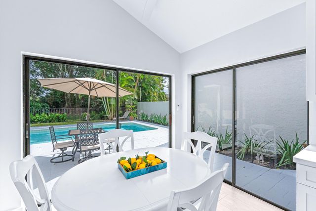 2442 Windsor Way Court, Wellington, FL 33414