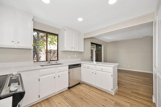 5638 Cypress Point Dr, Citrus Heights, CA 95610