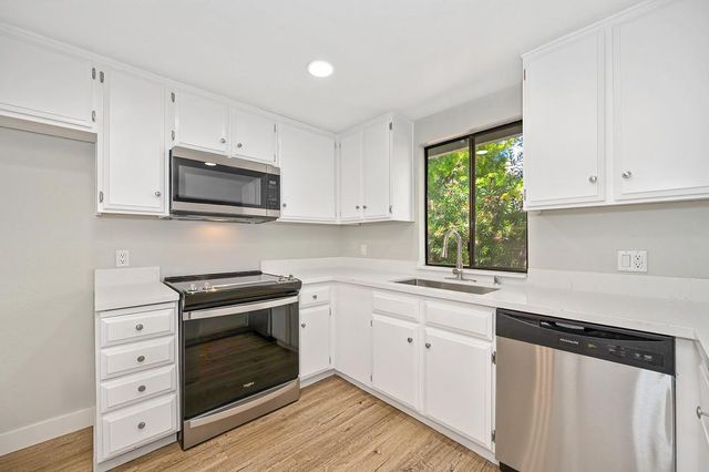 5638 Cypress Point Dr, Citrus Heights, CA 95610