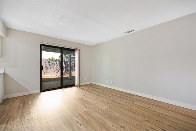 5638 Cypress Point Dr, Citrus Heights, CA 95610