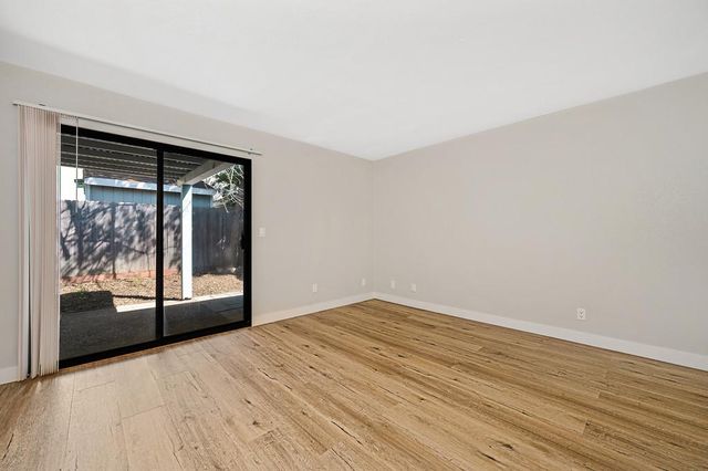 5638 Cypress Point Dr, Citrus Heights, CA 95610