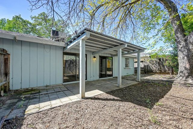 5638 Cypress Point Dr, Citrus Heights, CA 95610